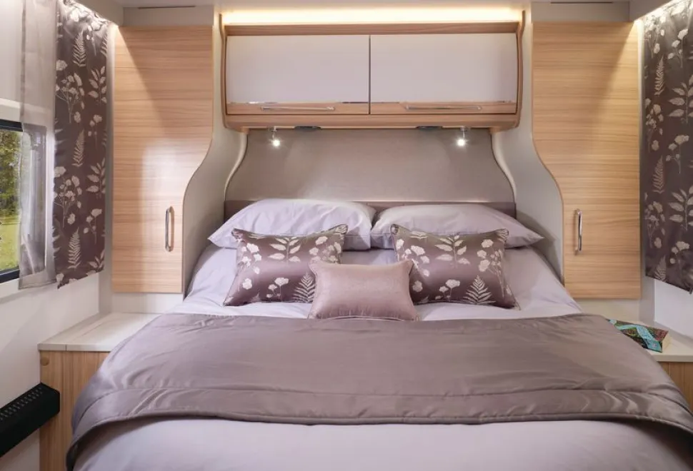 The-Bailey-Alicanto-Grande-Lisbon-bed-(photo-courtesy-of-Bailey)-58735