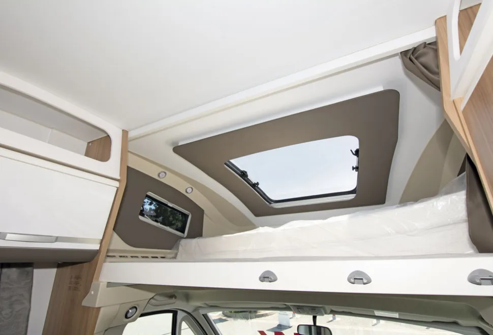 Adria-Coral-XL-raised-bed-41958