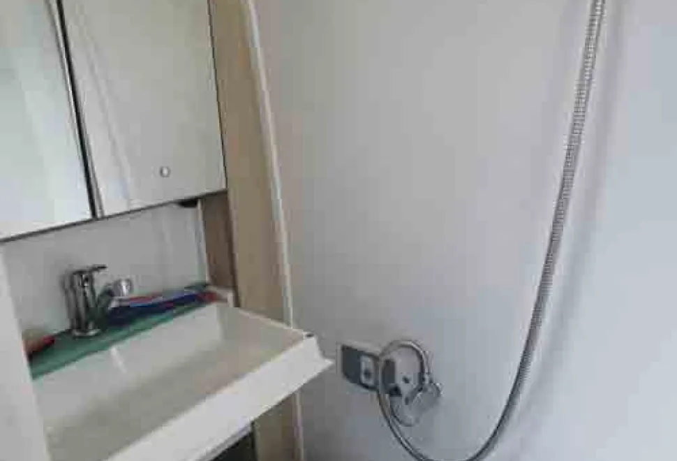 Chausson-Twist-washroom-26585