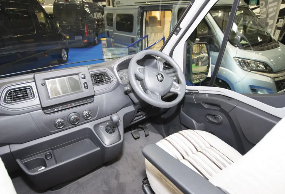 WildAx-Europa-cab-20973