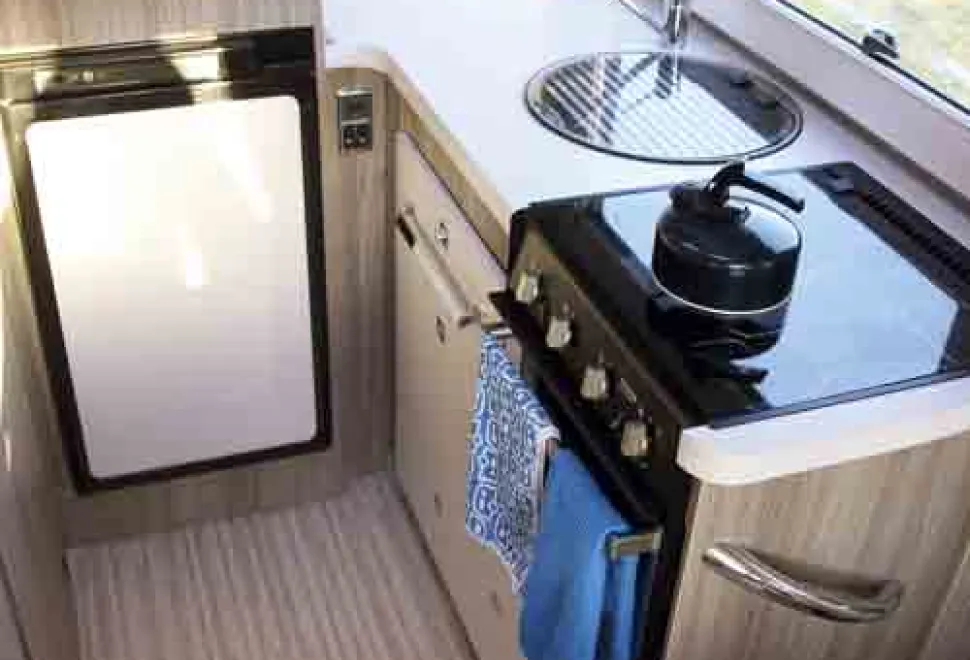 Benimar-kitchen-47416