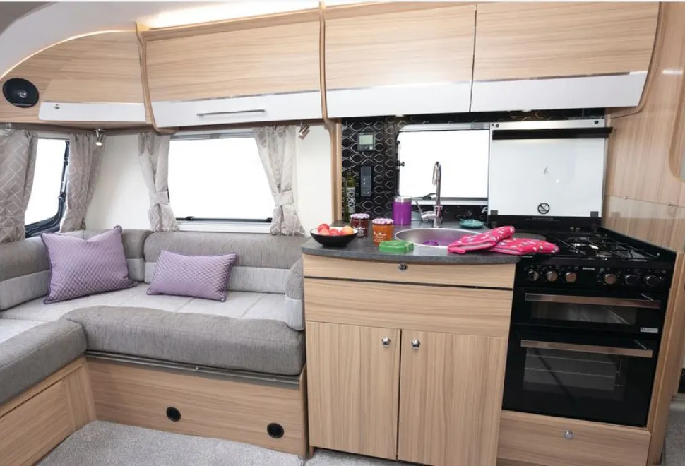 Bailey Pegasus Grande SE Brindisi caravan kitchen courtesy of Richard Chapman