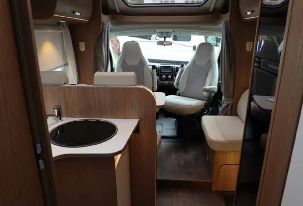 Carado-T-334-interior-85610