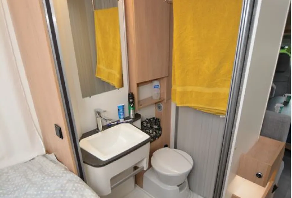 Joa-Camp-75T-low-profile-motorhome-washroom-19559