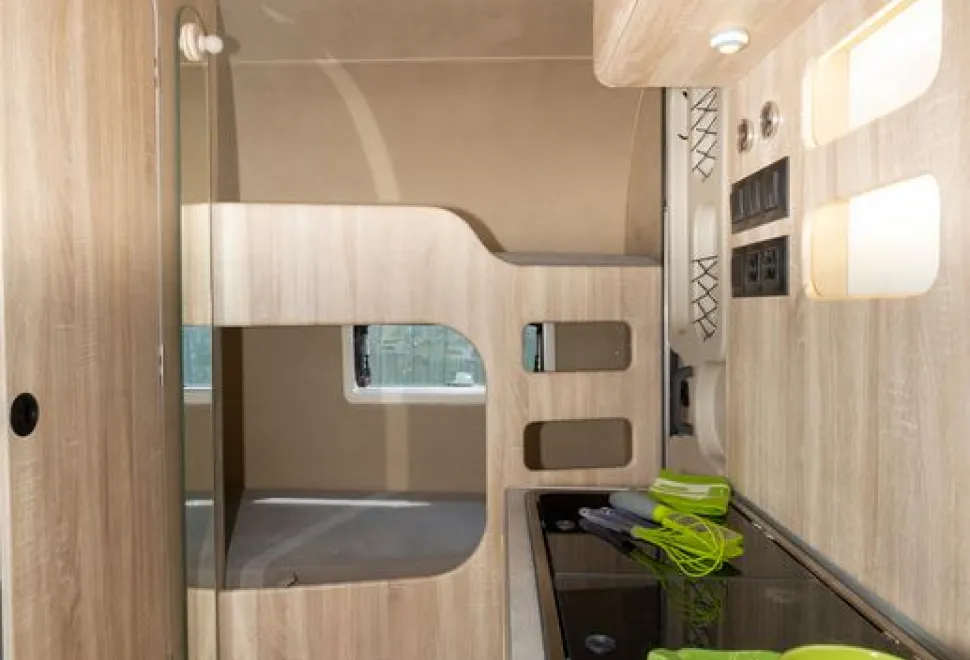 Freedom-Carpento-360-beds-courtesy-of-Richard-Chapman-68020