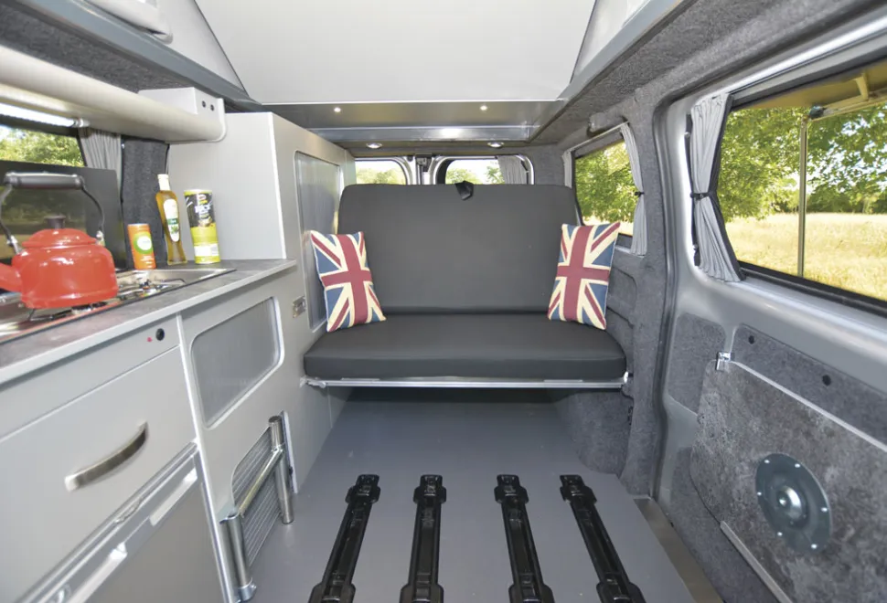 Auto-Camper-sofa-54031