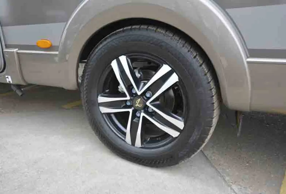 Burstner-Ixeo-alloys-54660