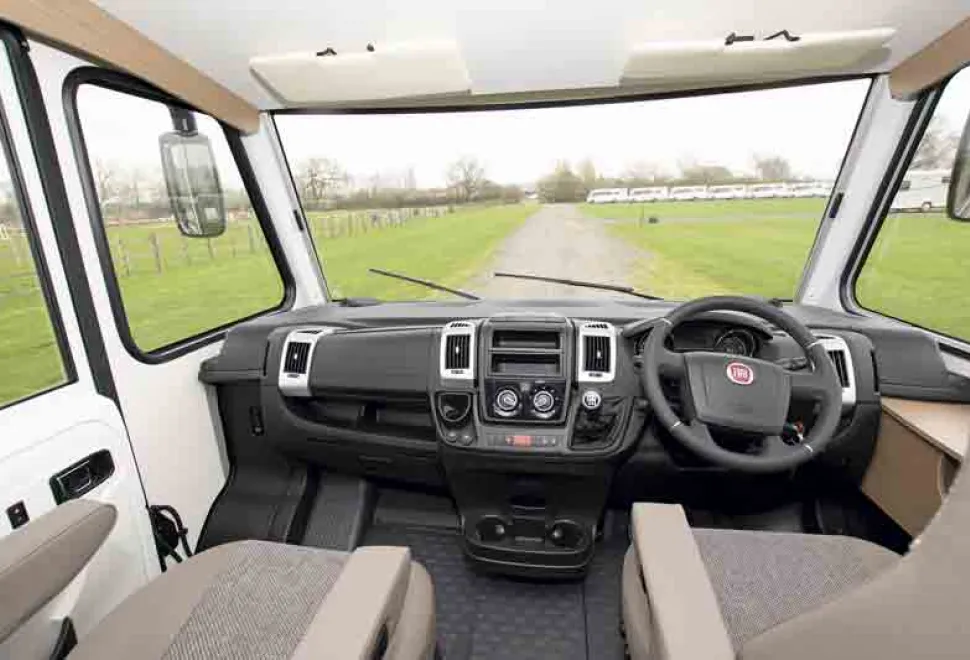Carado-339-driver-cab-05528