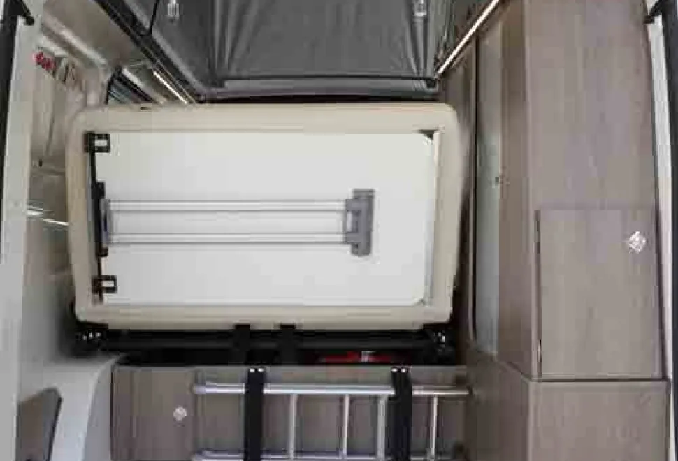 Randger_499_rear_luggage_space-50677
