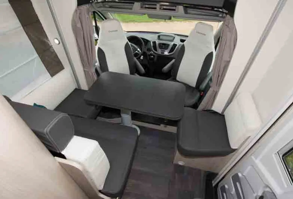Chausson-lounge-and-cab-63375