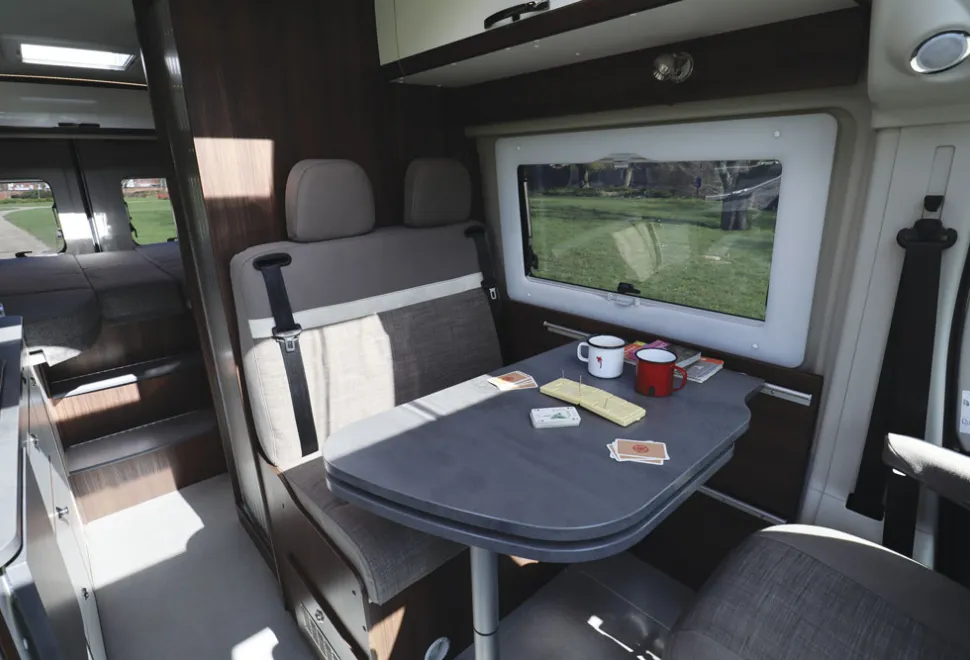 Globecar-interior-45375
