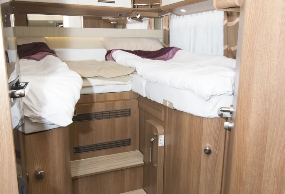 C-Tourer-rear-bed-25545