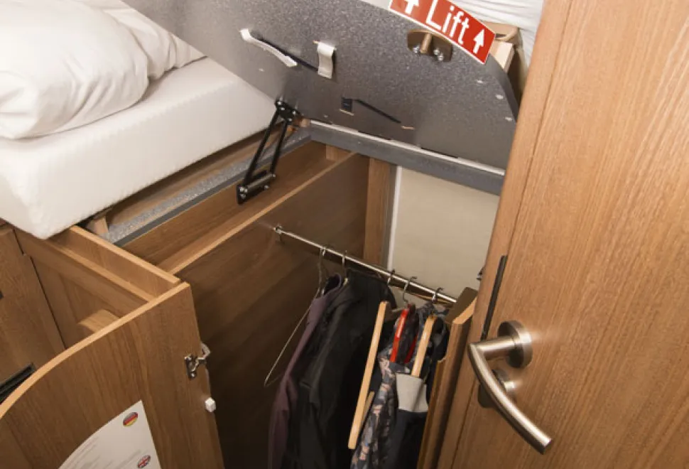 C-Tourer-underbed-storage-46483