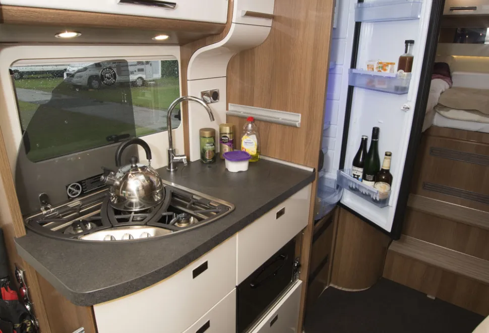C-Tourer-kitchen-79981