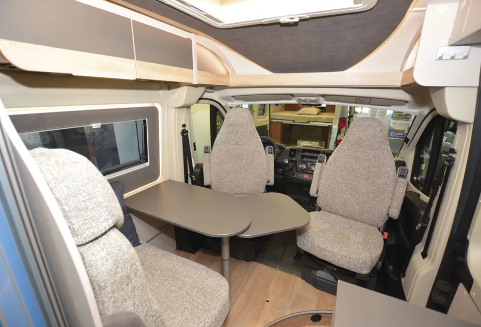 Globecar-Roadscout-Elegance-interior-06742