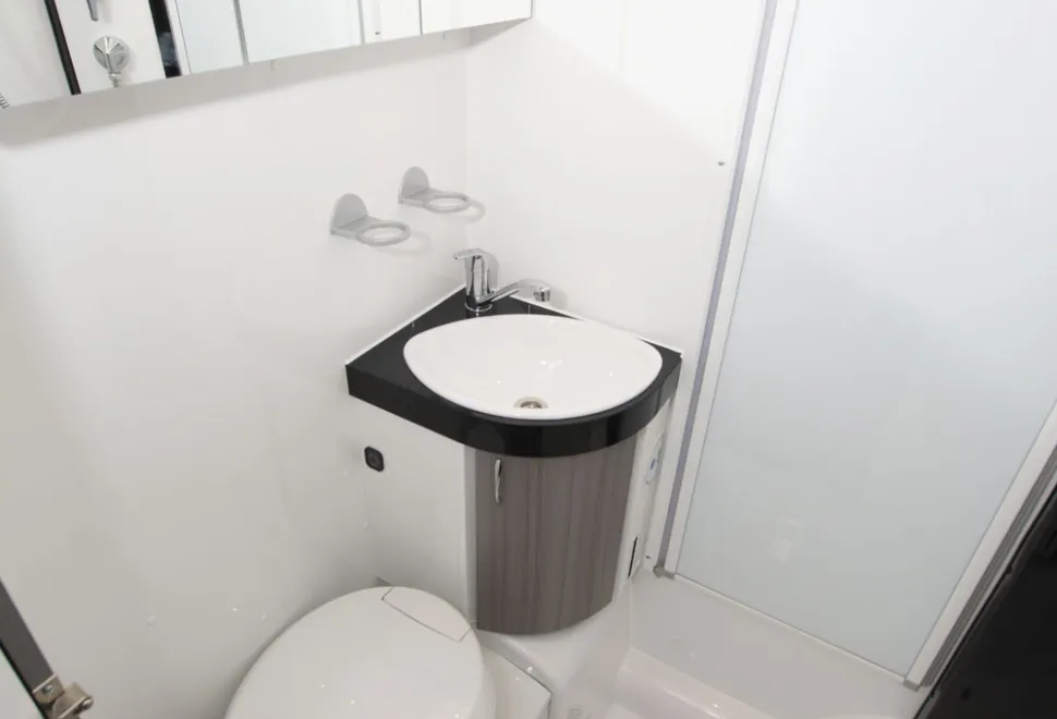 Hobby-washroom-77037