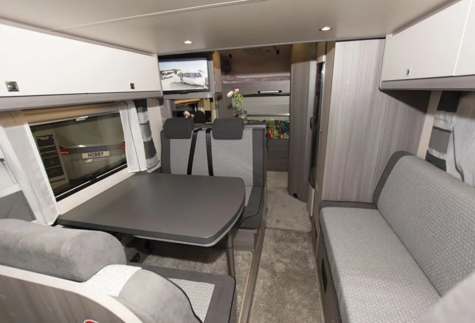 Hobby-interior-33883