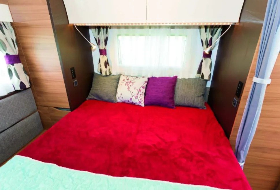 A-delightfully-cosy-bedroom-61781