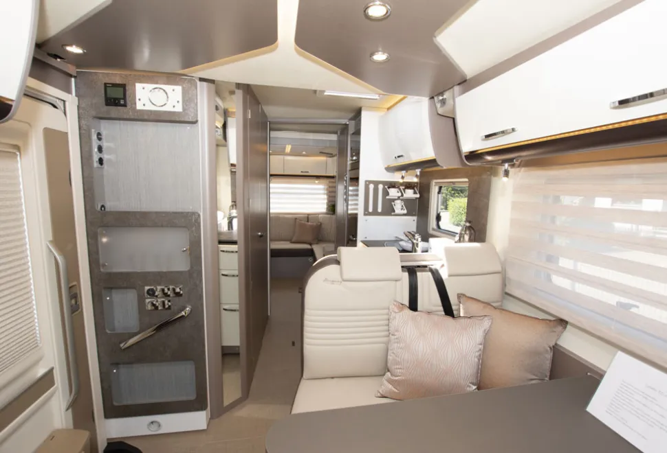 Lyseo-interior-front-to-rear-95473