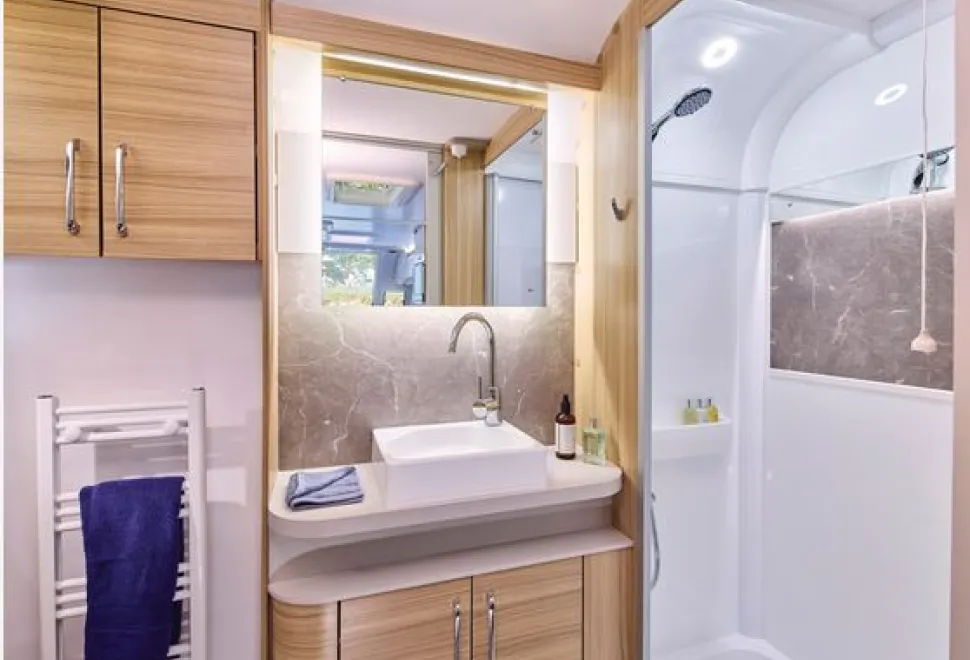 Bailey-Alicanto-Grande-Evora-washroom-courtesy-of-Bailey-Caravans-67717