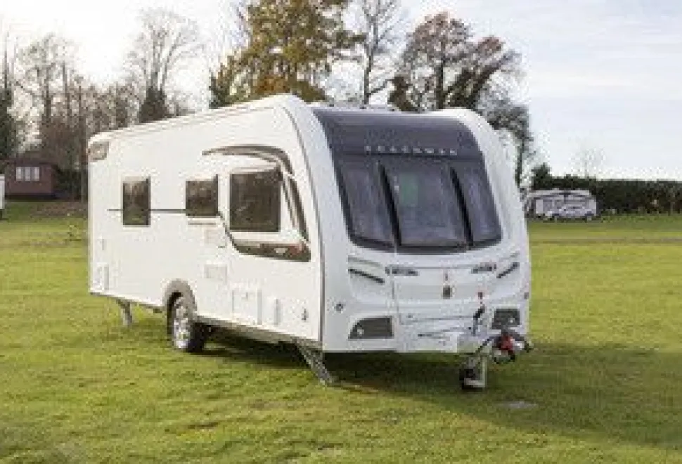 rhp_Coachman VIP 565EXTERIOR