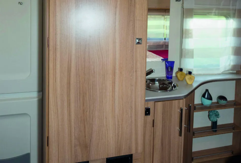 The-Caraheat-system-pushes-warmwd-air-out-from-two-vents-above-the-heater-unit-w1000-77458