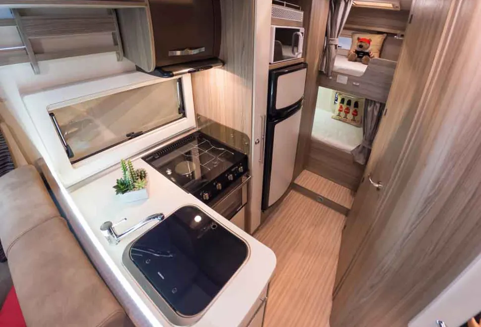 benimar-tessoro-413-motorhome-review-out-about-live