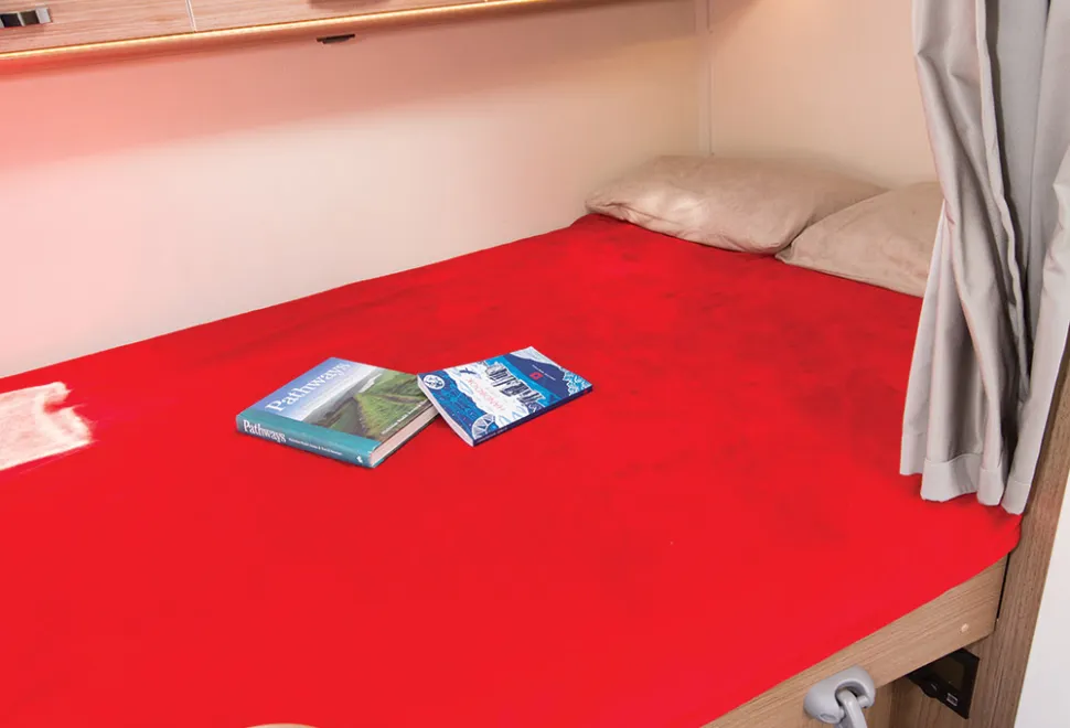 13_0-Rear-bed-is-large-and-comfoprtable-but-needs-three-rung-ladder-to-reach-the-floorDSC_1322-61300