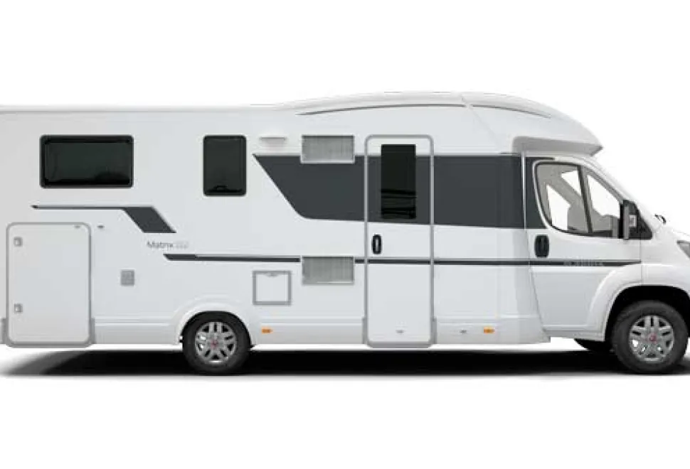 Adria_matrix_axess_670sl_side-32170