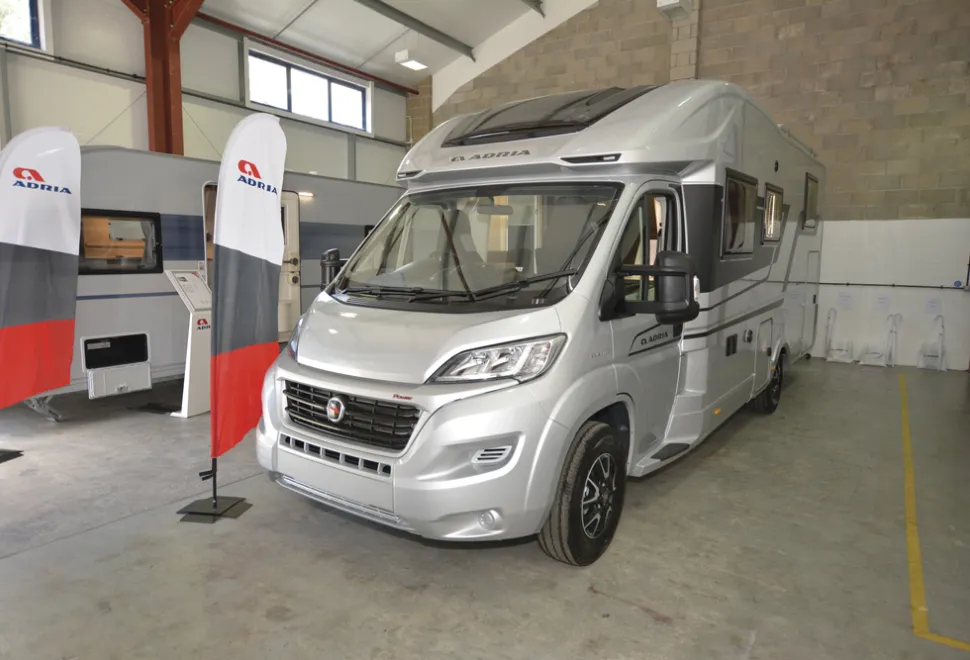 Adria_Matrix_Supreme_670_SL_exterior-26880