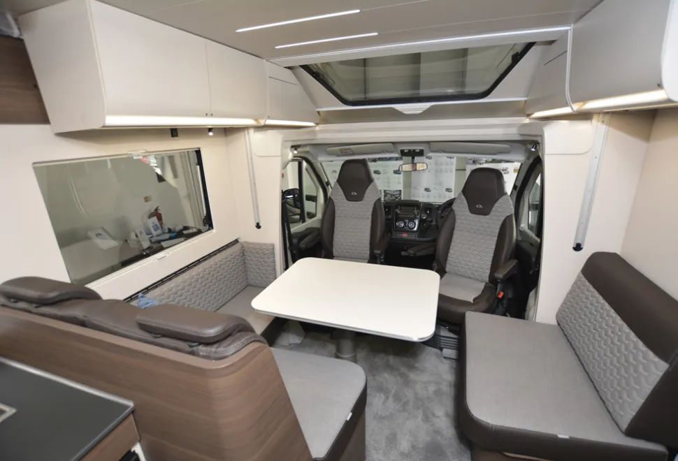 Adria_Matrix_Supreme_670_SL_lounge-94283