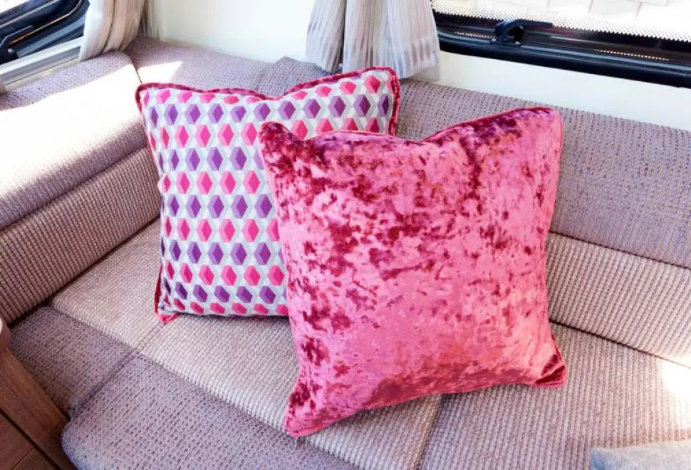 Four-gorgeous-cushions-are-part-of-the-Phoenix-options-pack-00792