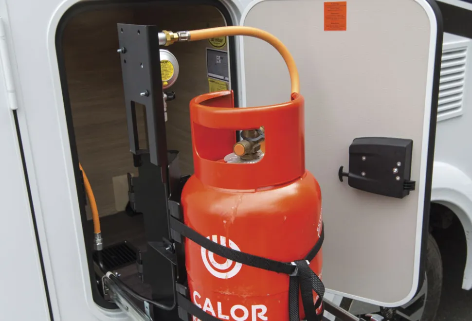 Knaus-gas-locker-59044