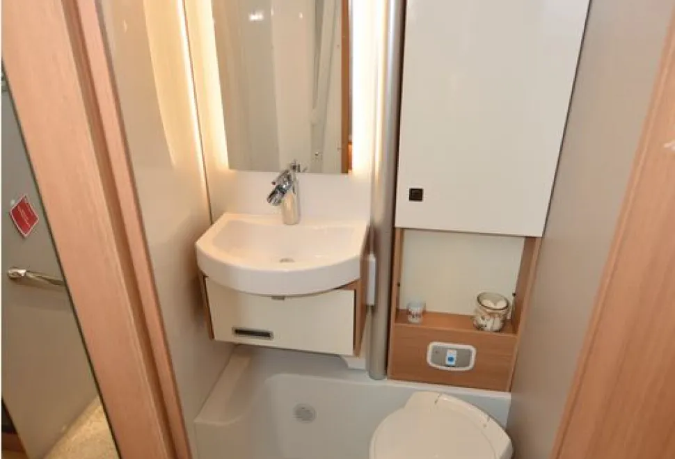 The-Burstner-Lyseo-Gallery-TD-649-G-washroom-22341