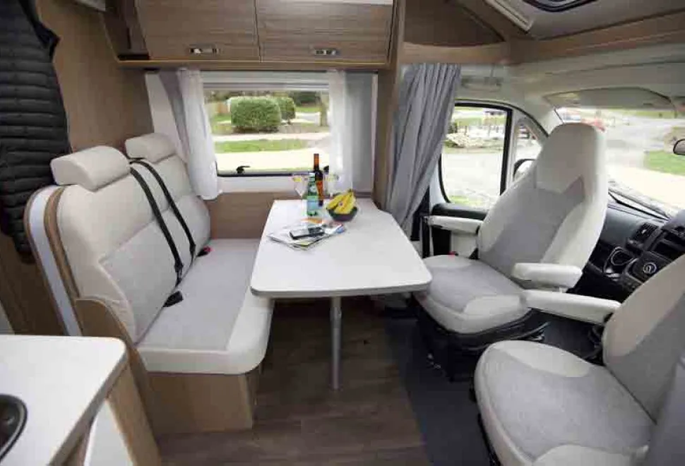 Carado-T337-lounge-and-cab-24090
