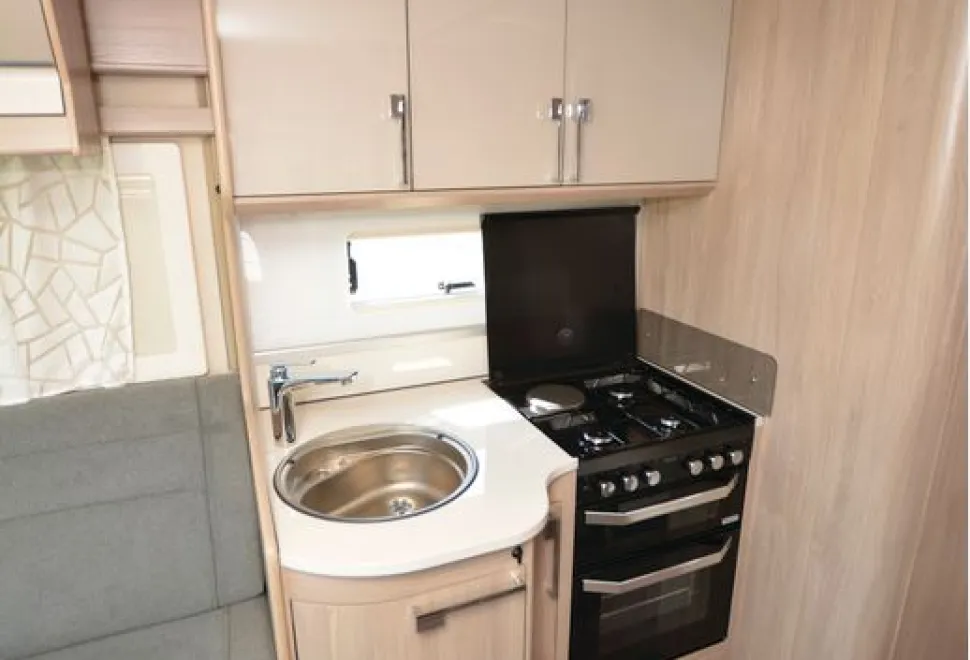 Coachman-Travel-Master-565-kitchen-78529