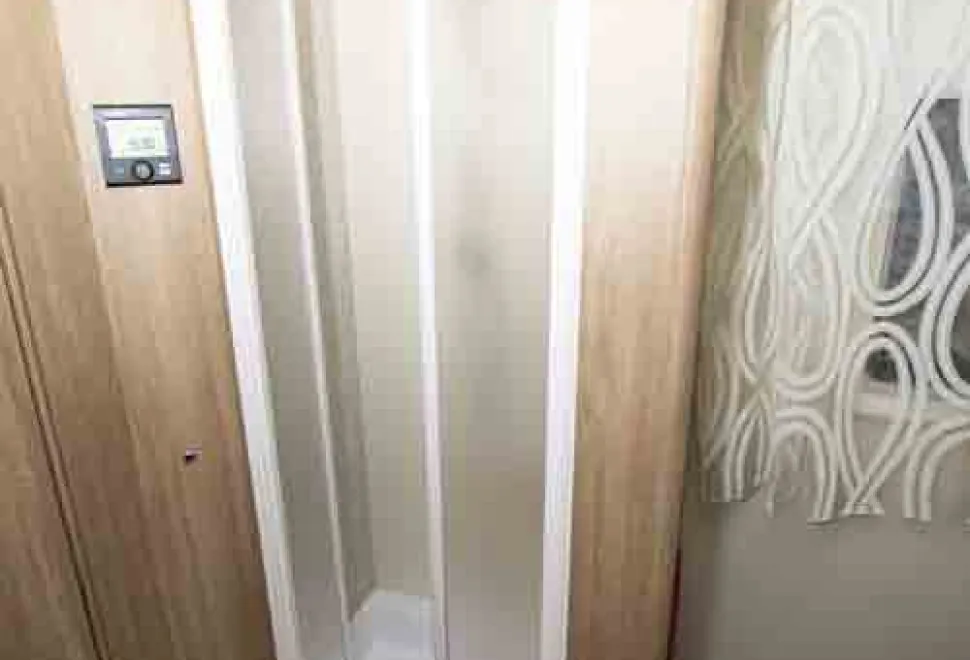 Rimor-Seal-66-shower-42616