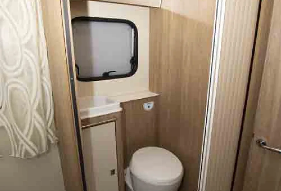 Rimor-Seal-66-washroom-57351