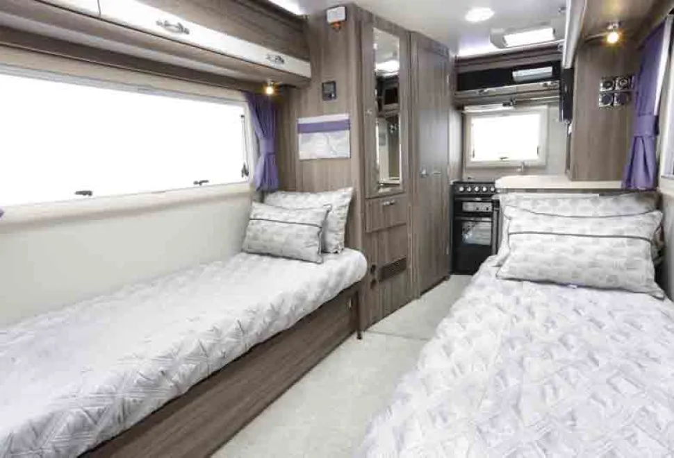 Broadway_bedroom_singles-04006