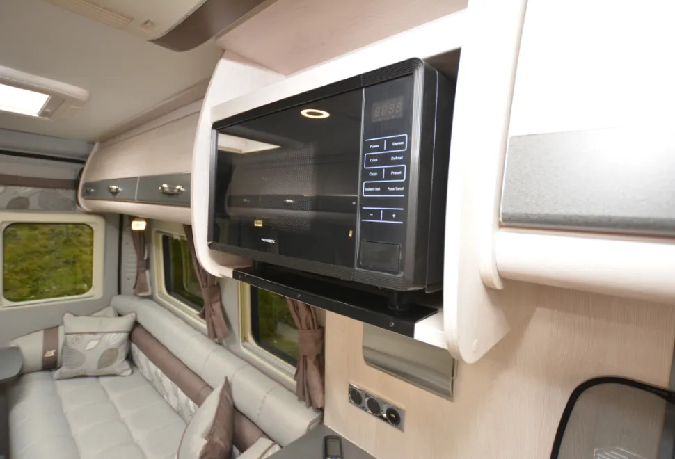 Auto-Sleeper-Warwick-XL-2021_DSC7031-copy-59395