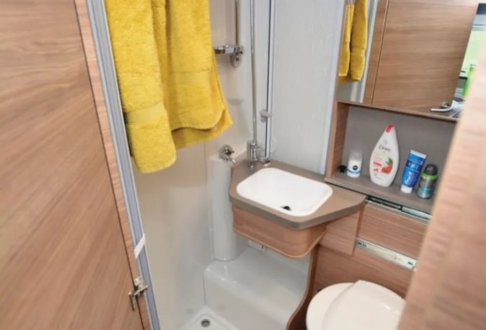 Weinsberg-Edition-Pepper-MB-640-MEG-washroom-94472