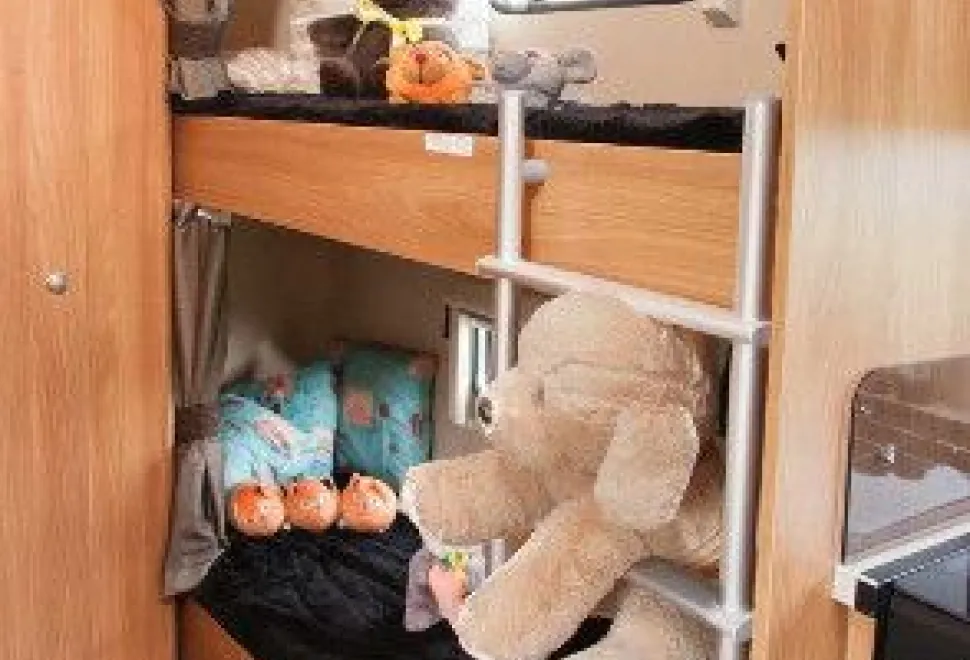 rhp_caravan_bunks