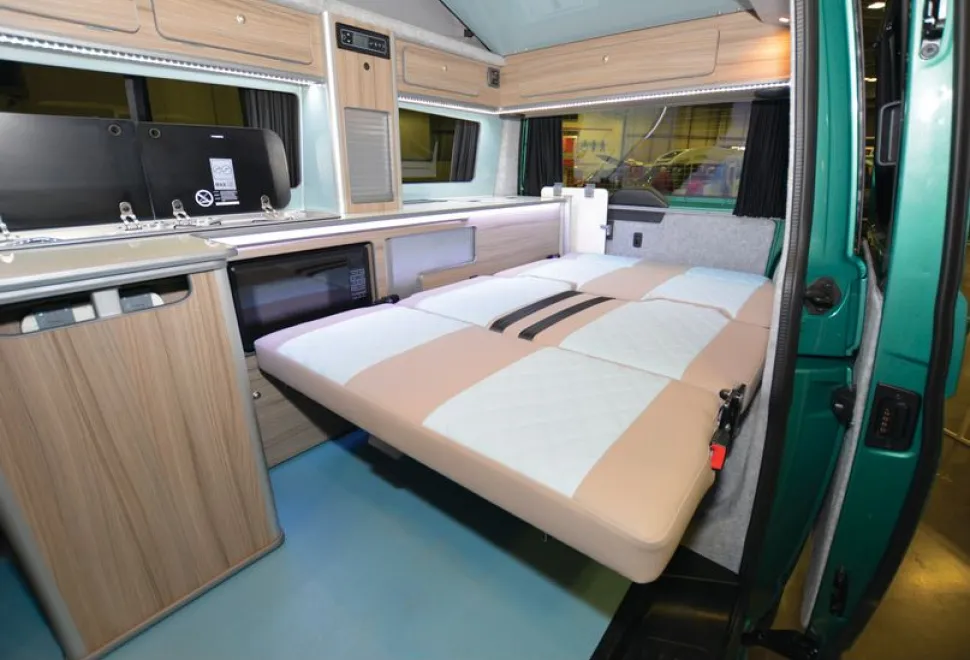 Campaway-Platinum-Vista-bed-78476
