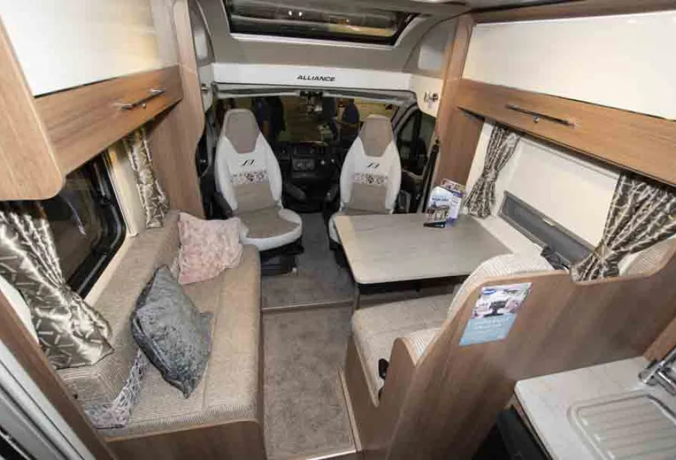 Bailey-Alliance-cab-and-lounge-18202