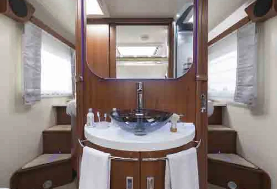 Mobilveta-washroom-sink-87943