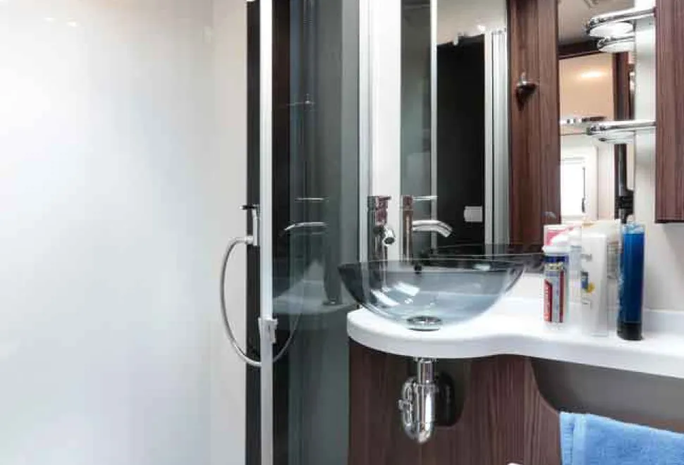 Benimar_Mileo_282_Bathrom-22071