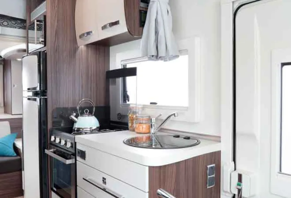 Benimar_Mileo_282_Kitchen-24675