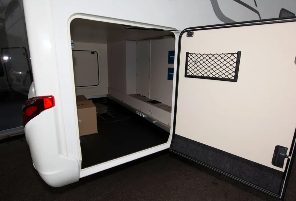 Exsis-garage-66217