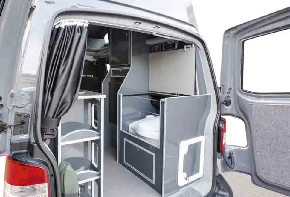 Vivante-rear-09385