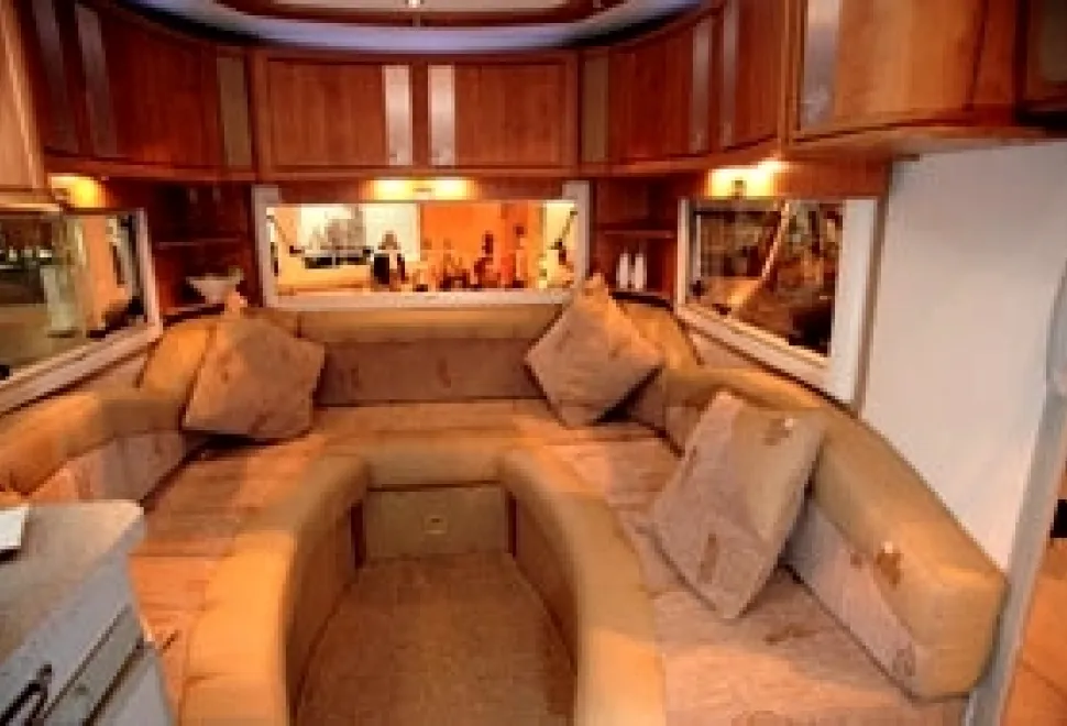 rhp_IHJ1000interior